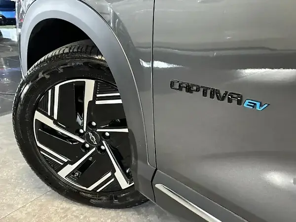 Chevrolet Captiva EV - Imagem 3