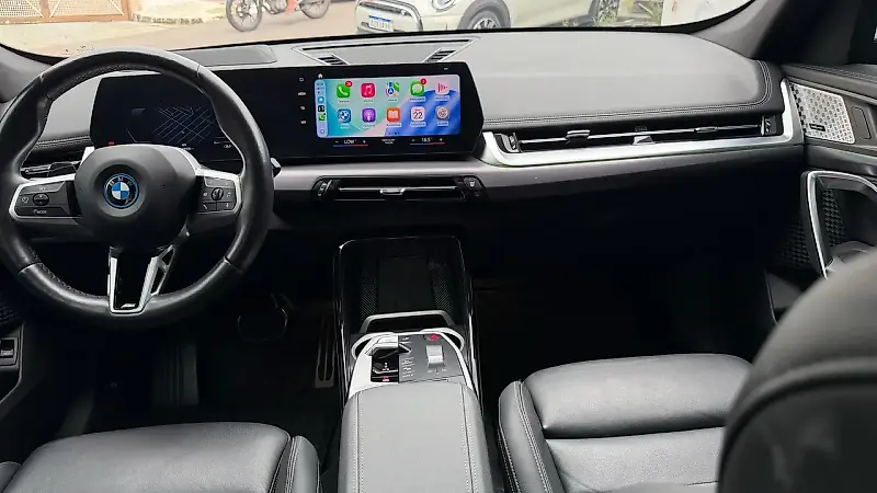 BMW IX1 - Imagem 3