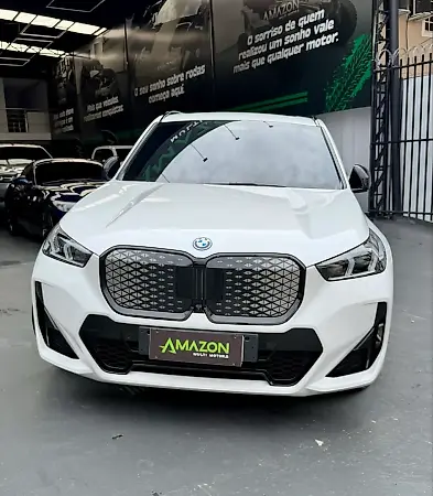 BMW IX1 - Imagem 2