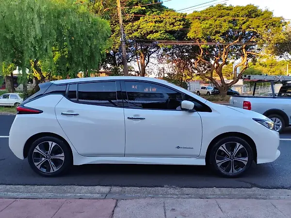 Nissan Leaf - Imagem 8