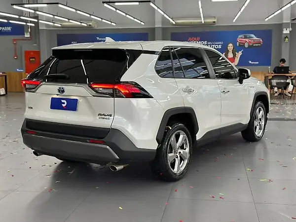 Toyota Rav4 EV - Imagem 4