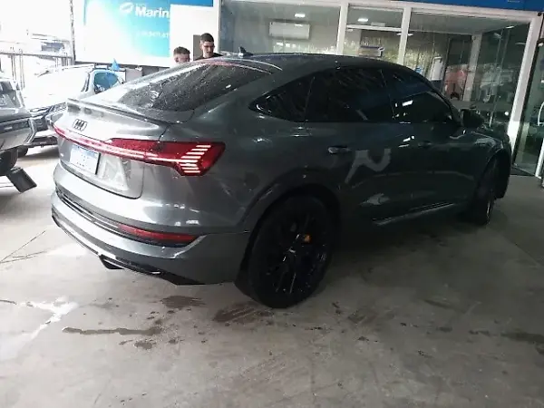 Audi E-tron Sportback - Imagem 10