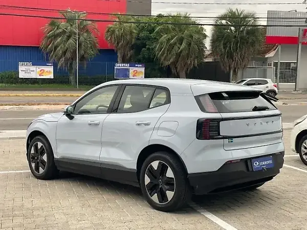 Volvo EX30 - Imagem 4