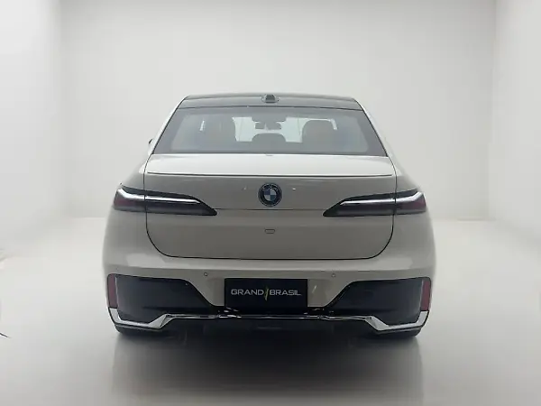 BMW I8 - Imagem 4