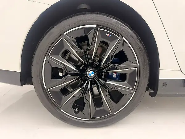 BMW I8 - Imagem 18