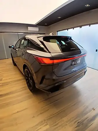 Lexus Ux 300e - Imagem 4
