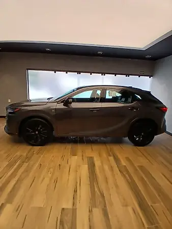 Lexus Ux 300e - Imagem 5