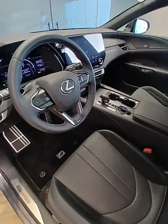 Lexus Ux 300e - Imagem 7