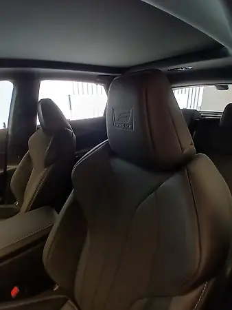 Lexus Ux 300e - Imagem 10