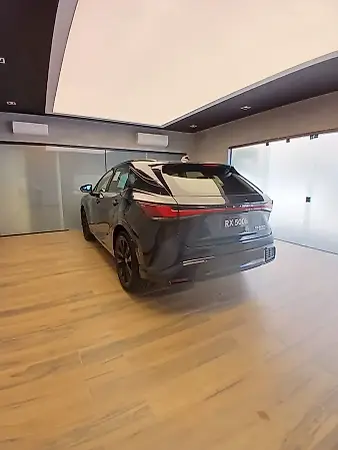 Lexus Ux 300e - Imagem 4