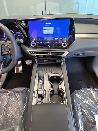 Lexus Ux 300e - Imagem 13