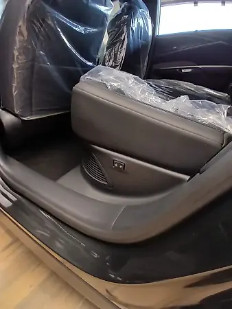 Lexus Ux 300e - Imagem 16