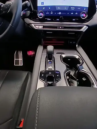 Lexus Ux 300e - Imagem 16