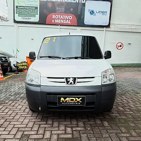 Peugeot E-2008 - Imagem 2