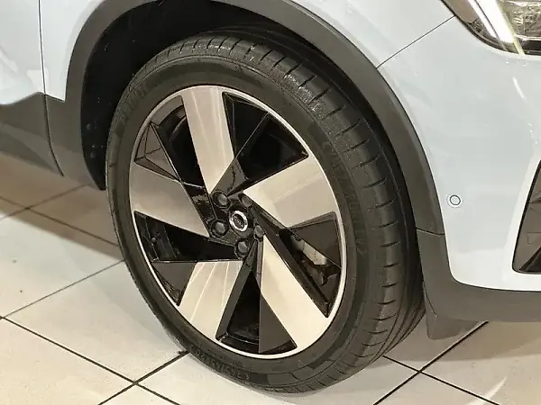 Volvo EX30 - Imagem 3