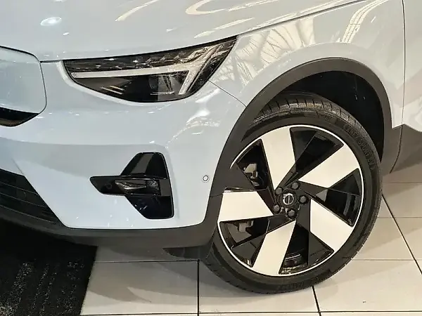 Volvo EX30 - Imagem 2
