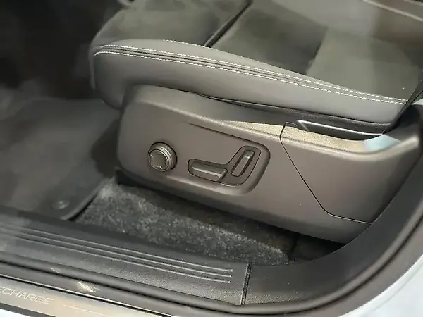 Volvo EX30 - Imagem 20