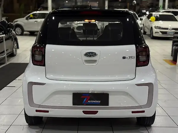 JAC E-JS1 - Imagem 6