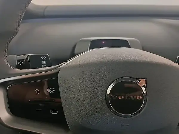 Volvo EX30 - Imagem 9