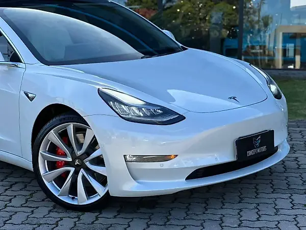Tesla Model 3 - Imagem 6