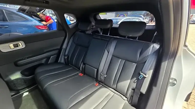 Chevrolet Captiva EV - Imagem 19