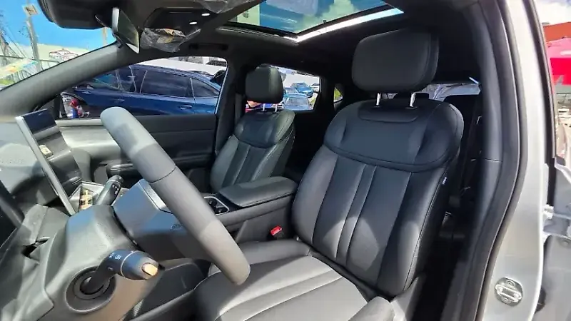 Chevrolet Captiva EV - Imagem 17