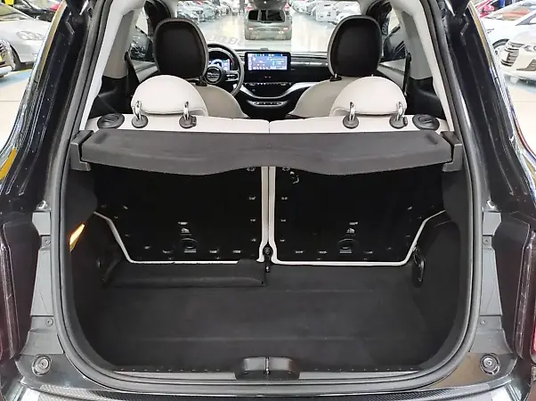 Fiat 500e - Imagem 9