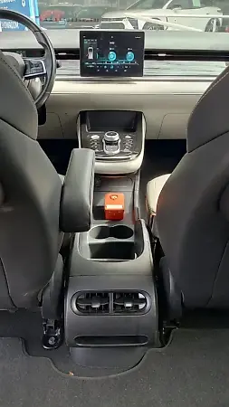 BYD E2 - Imagem 12