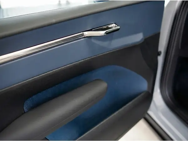 Volvo EX40 - Imagem 20