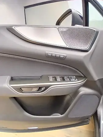 Lexus Nx 450h+ Plug-in Hybrid - Imagem 9