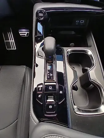 Lexus Nx 450h+ Plug-in Hybrid - Imagem 16