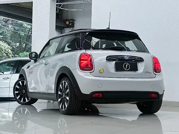 Mini Cooper SE - Imagem 4