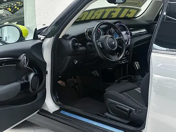 Mini Cooper SE - Imagem 7