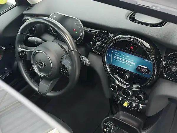Mini Cooper SE - Imagem 13