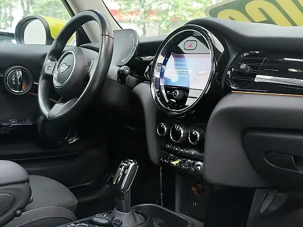Mini Cooper SE - Imagem 14