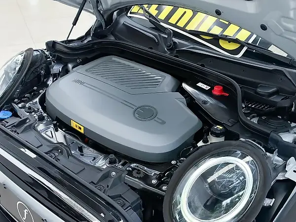 Mini Cooper SE - Imagem 20