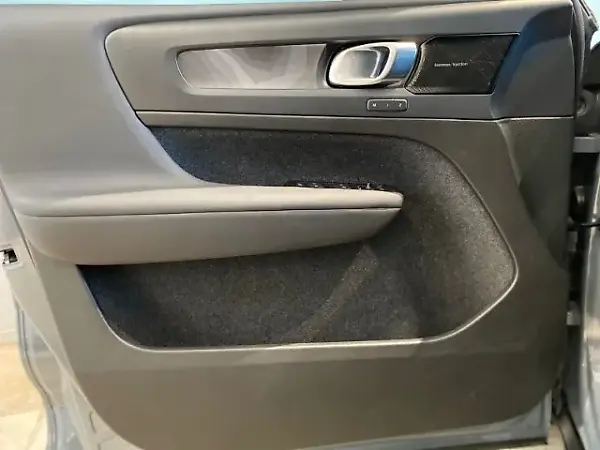 Volvo EX30 - Imagem 7