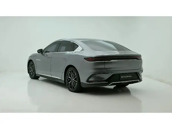 BYD Han - Imagem 5