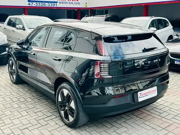 Volvo EX30 - Imagem 7