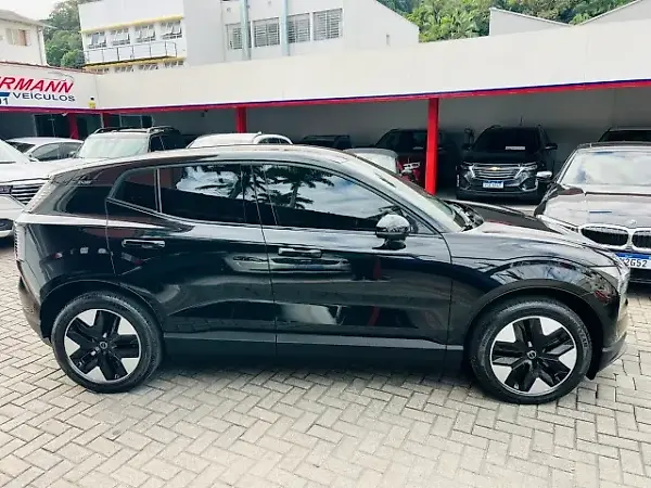 Volvo EX30 - Imagem 10