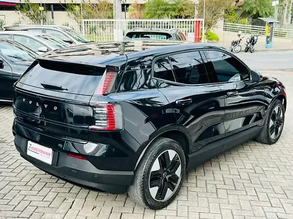 Volvo EX30 - Imagem 9