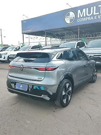 Renault Megane E-tech Electric - Imagem 4