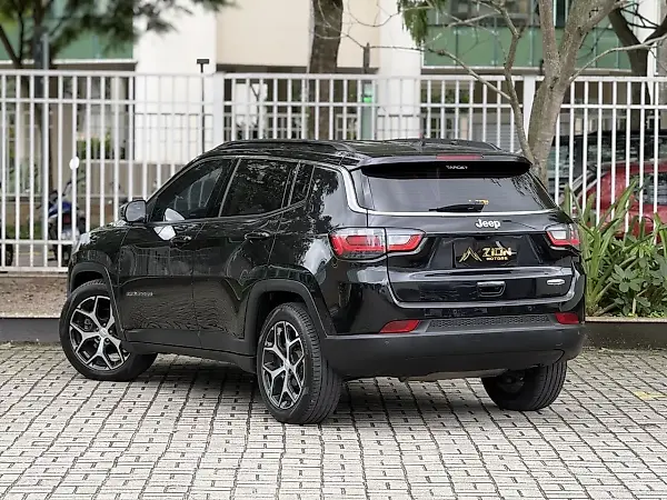 Jeep Compass 4xe Plug-in Hybrid - Imagem 4