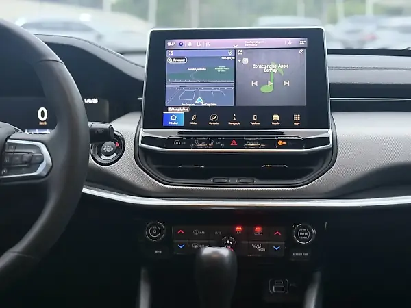 Jeep Compass 4xe Plug-in Hybrid - Imagem 12