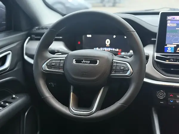 Jeep Compass 4xe Plug-in Hybrid - Imagem 13