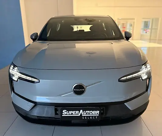Volvo EX40 - Imagem 2