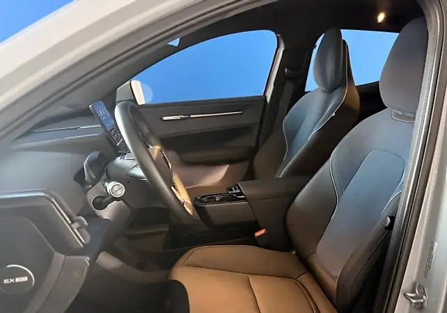 Volvo EX40 - Imagem 9