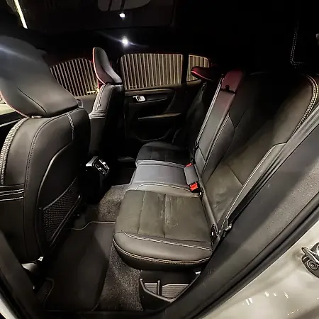Volvo EX40 - Imagem 7