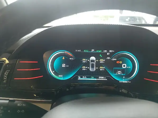 BYD Tang - Imagem 13