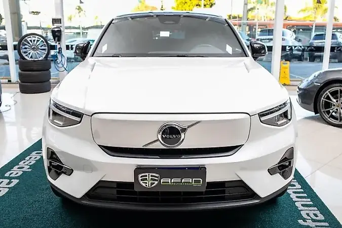 Volvo C40 Recharge - Imagem 2